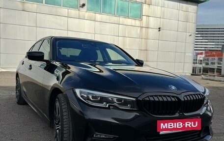 BMW 3 серия, 2019 год, 3 350 000 рублей, 3 фотография