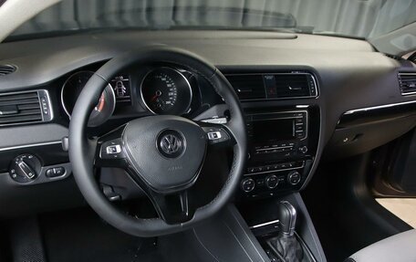 Volkswagen Jetta VI, 2015 год, 999 000 рублей, 8 фотография