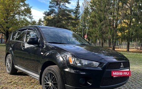 Mitsubishi Outlander III рестайлинг 3, 2010 год, 1 200 000 рублей, 6 фотография