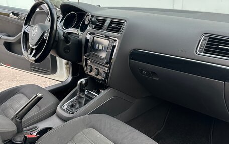 Volkswagen Jetta VI, 2017 год, 1 200 000 рублей, 19 фотография