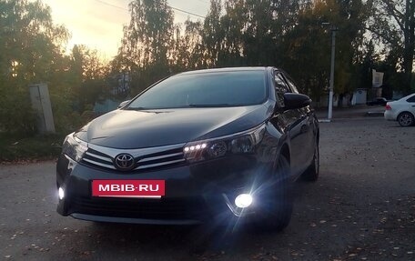 Toyota Corolla, 2015 год, 1 530 000 рублей, 2 фотография