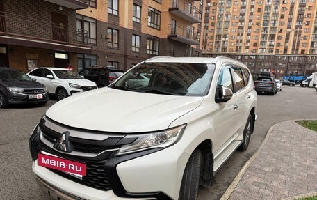 Mitsubishi Pajero Sport III рестайлинг, 2017 год, 2 900 000 рублей, 6 фотография