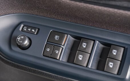 Toyota Noah III, 2015 год, 1 859 000 рублей, 9 фотография
