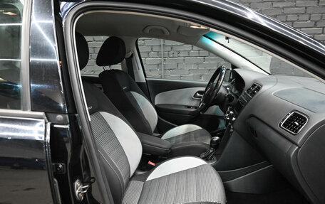 Volkswagen Polo VI (EU Market), 2012 год, 700 000 рублей, 10 фотография