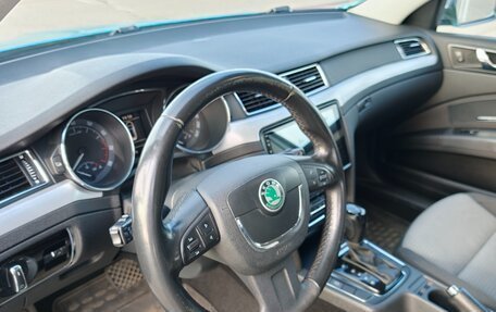 Skoda Superb III рестайлинг, 2011 год, 700 000 рублей, 13 фотография