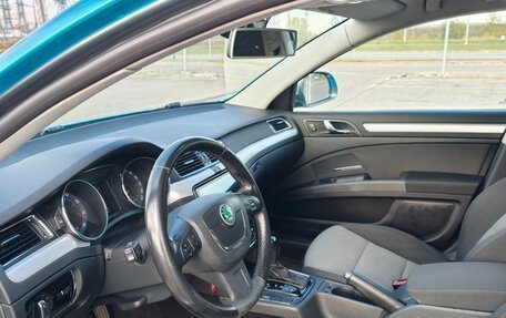 Skoda Superb III рестайлинг, 2011 год, 700 000 рублей, 11 фотография