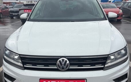 Volkswagen Tiguan II, 2018 год, 2 000 000 рублей, 1 фотография