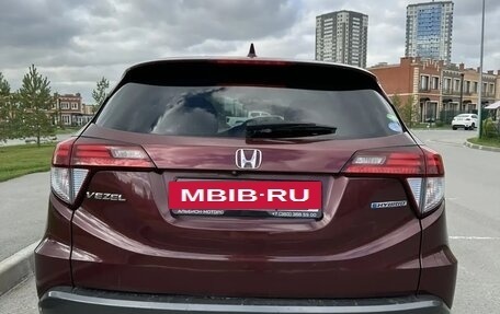 Honda Vezel, 2014 год, 1 300 000 рублей, 2 фотография