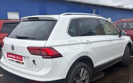 Volkswagen Tiguan II, 2018 год, 2 000 000 рублей, 4 фотография