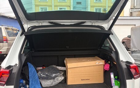 Volkswagen Tiguan II, 2018 год, 2 000 000 рублей, 13 фотография