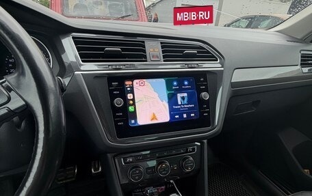 Volkswagen Tiguan II, 2018 год, 2 000 000 рублей, 12 фотография