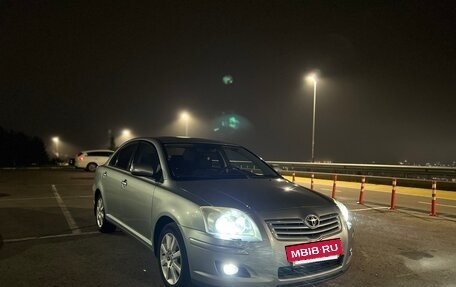 Toyota Avensis III рестайлинг, 2007 год, 820 000 рублей, 21 фотография