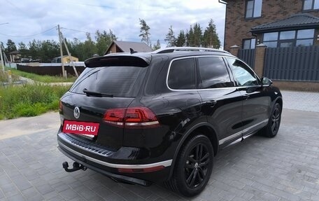 Volkswagen Touareg III, 2017 год, 2 999 000 рублей, 5 фотография