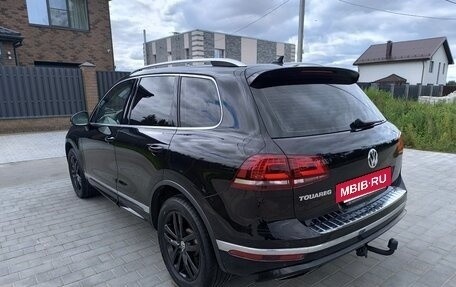 Volkswagen Touareg III, 2017 год, 2 999 000 рублей, 7 фотография