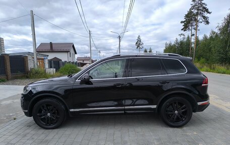 Volkswagen Touareg III, 2017 год, 2 999 000 рублей, 8 фотография