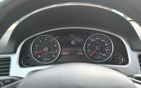 Volkswagen Touareg III, 2017 год, 2 999 000 рублей, 9 фотография