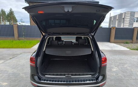 Volkswagen Touareg III, 2017 год, 2 999 000 рублей, 18 фотография
