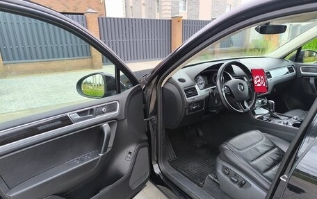 Volkswagen Touareg III, 2017 год, 2 999 000 рублей, 11 фотография