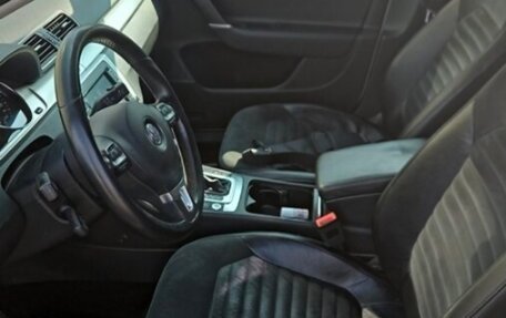 Volkswagen Passat B7, 2011 год, 900 000 рублей, 4 фотография