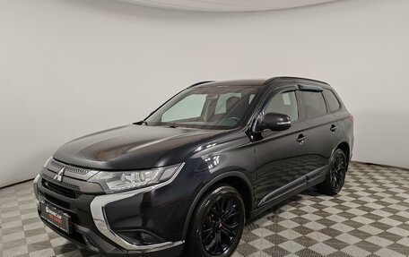 Mitsubishi Outlander III рестайлинг 3, 2021 год, 1 899 000 рублей, 1 фотография