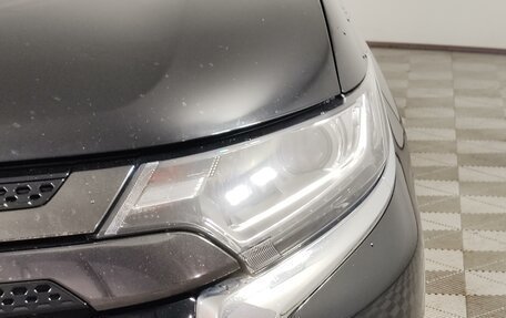 Mitsubishi Outlander III рестайлинг 3, 2021 год, 1 899 000 рублей, 20 фотография