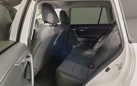 Toyota RAV4, 2020 год, 2 699 000 рублей, 12 фотография