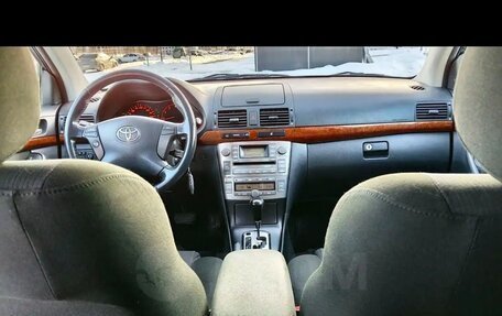 Toyota Avensis III рестайлинг, 2006 год, 780 000 рублей, 3 фотография