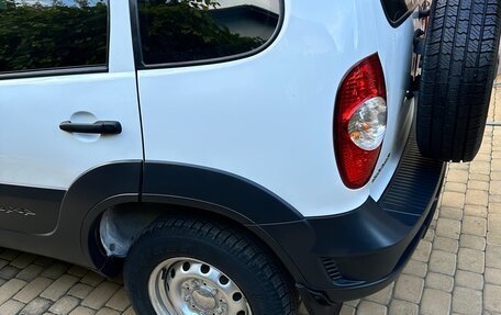 Chevrolet Niva I рестайлинг, 2016 год, 530 000 рублей, 17 фотография