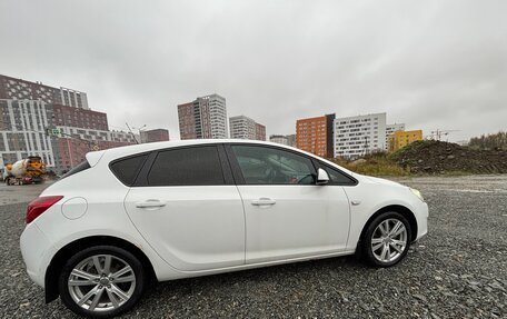 Opel Astra J, 2012 год, 650 000 рублей, 5 фотография
