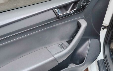 Skoda Rapid I, 2018 год, 1 500 000 рублей, 13 фотография