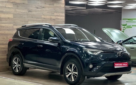 Toyota RAV4, 2018 год, 1 990 000 рублей, 1 фотография