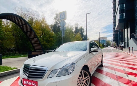 Mercedes-Benz E-Класс, 2011 год, 1 650 000 рублей, 2 фотография