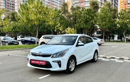 KIA Rio IV, 2017 год, 970 000 рублей, 2 фотография