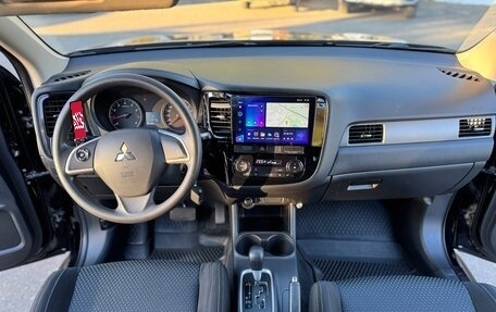 Mitsubishi Outlander III рестайлинг 3, 2016 год, 1 750 000 рублей, 6 фотография