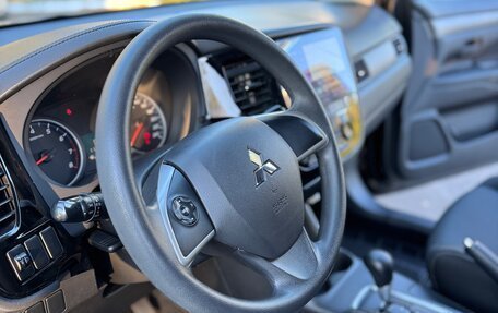 Mitsubishi Outlander III рестайлинг 3, 2016 год, 1 750 000 рублей, 8 фотография