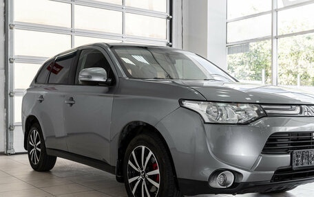 Mitsubishi Outlander III рестайлинг 3, 2012 год, 1 000 000 рублей, 7 фотография