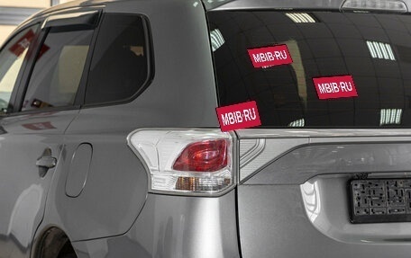 Mitsubishi Outlander III рестайлинг 3, 2012 год, 1 000 000 рублей, 14 фотография