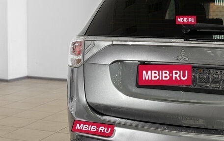 Mitsubishi Outlander III рестайлинг 3, 2012 год, 1 000 000 рублей, 16 фотография