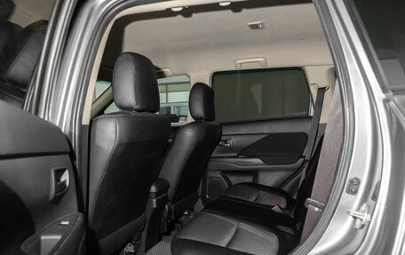 Mitsubishi Outlander III рестайлинг 3, 2012 год, 1 000 000 рублей, 29 фотография