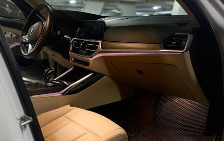 BMW 3 серия, 2020 год, 3 560 000 рублей, 15 фотография