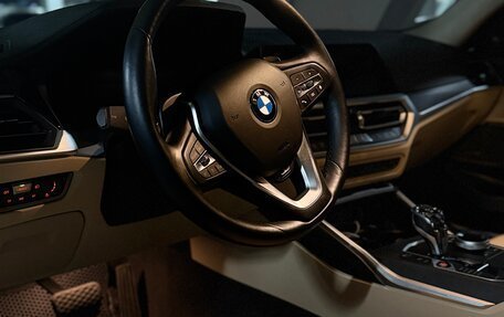 BMW 3 серия, 2020 год, 3 560 000 рублей, 21 фотография