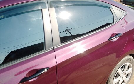 Hyundai Solaris II рестайлинг, 2011 год, 560 000 рублей, 17 фотография