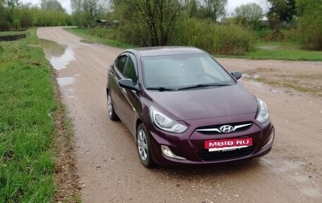 Hyundai Solaris II рестайлинг, 2011 год, 560 000 рублей, 10 фотография