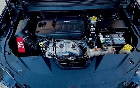 Jeep Cherokee, 2018 год, 2 500 000 рублей, 5 фотография