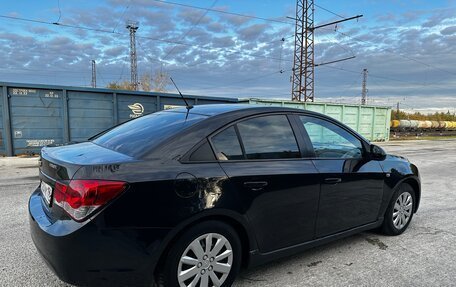 Chevrolet Cruze II, 2010 год, 610 000 рублей, 5 фотография