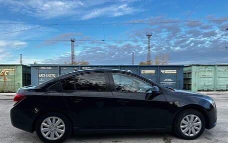 Chevrolet Cruze II, 2010 год, 610 000 рублей, 4 фотография