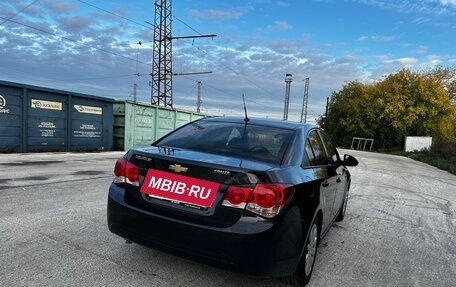 Chevrolet Cruze II, 2010 год, 610 000 рублей, 8 фотография