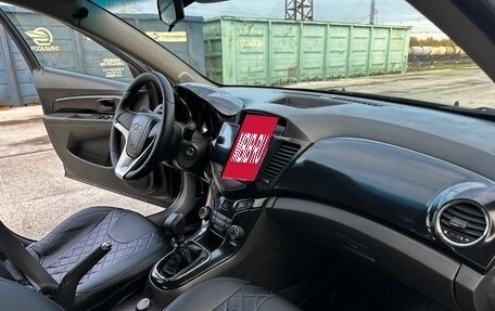 Chevrolet Cruze II, 2010 год, 610 000 рублей, 13 фотография