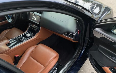 Jaguar XE I рестайлинг, 2018 год, 1 950 000 рублей, 11 фотография