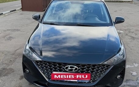 Hyundai Solaris II рестайлинг, 2020 год, 1 390 000 рублей, 2 фотография